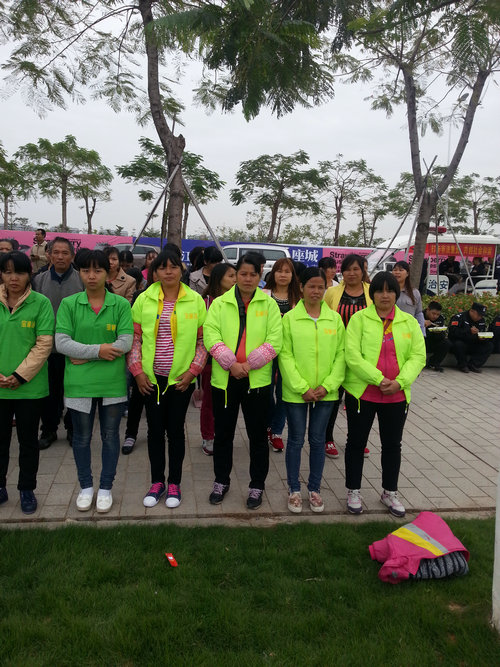 草莓音樂節(jié)日常保潔4